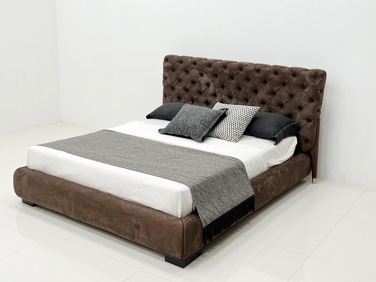 Gainsville GC2127 Italian Luxury Leather Upholstered Bed