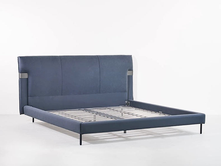 Gainsville GC2243 Modern Style Upholstered Bed