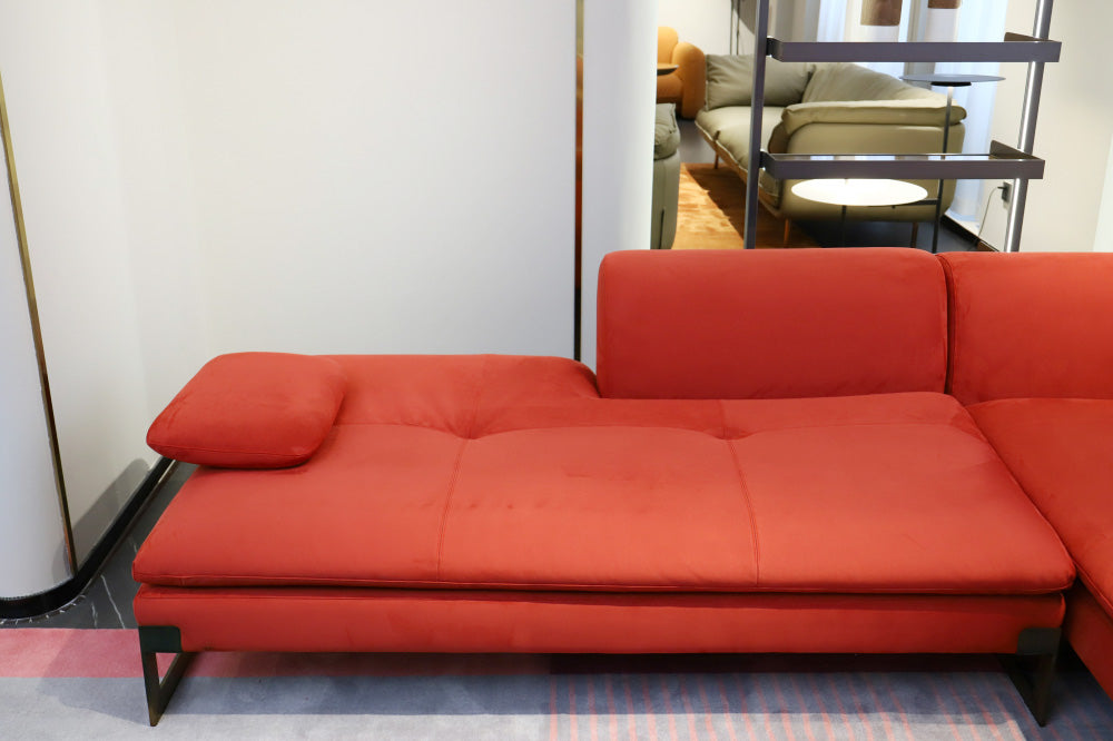 Gainsville GS9081 Italian Modern Red Fabirc Sofa